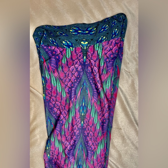 Phil Lewis Art Peacock-Rare💎 Similar to Teeki and niyama Sol leggings-stretchy - Picture 5 of 9